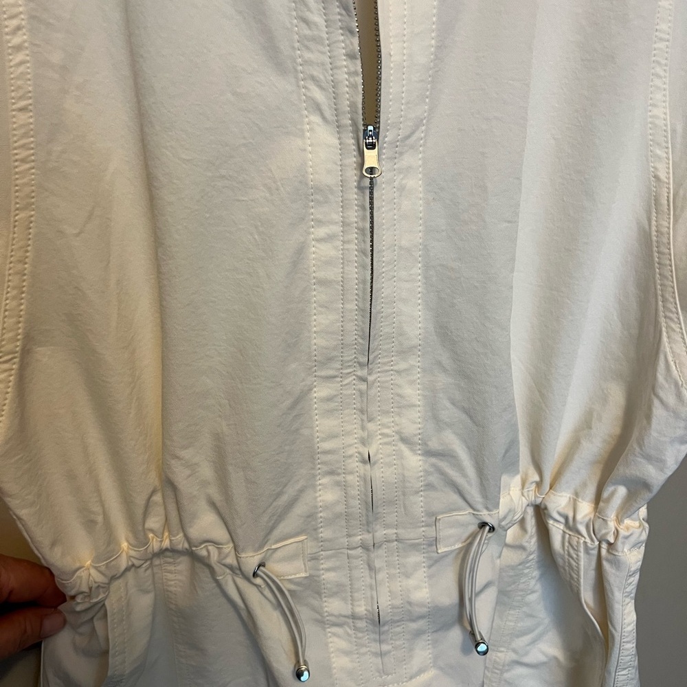 Carrie Underwood Calia  Sleeveless Zip-Up Romper drawstring waist pockets - Picture 6 of 14